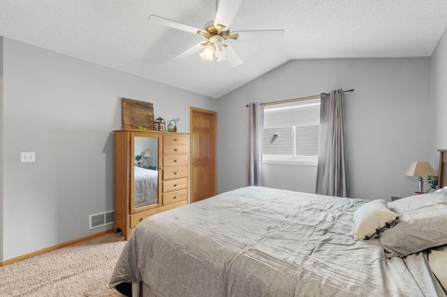 18566 96th Place N, Maple Grove, MN 55311