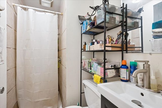 2946 S Loomis Street, Chicago, IL 60608