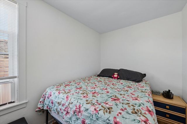 2946 S Loomis Street, Chicago, IL 60608