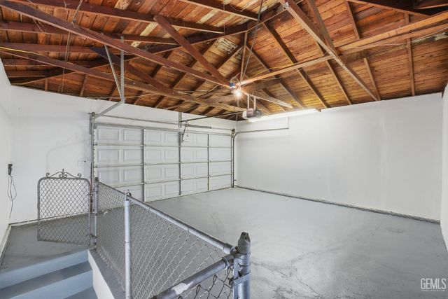 2505 Elton Avenue, Bakersfield, CA 93306