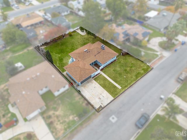 2505 Elton Avenue, Bakersfield, CA 93306