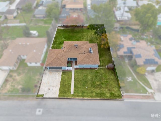 2505 Elton Avenue, Bakersfield, CA 93306