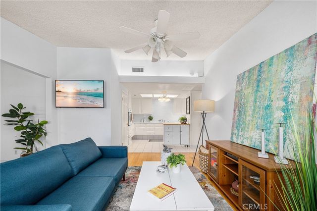 1522 Merion Way E 33J, Seal Beach, CA 90740