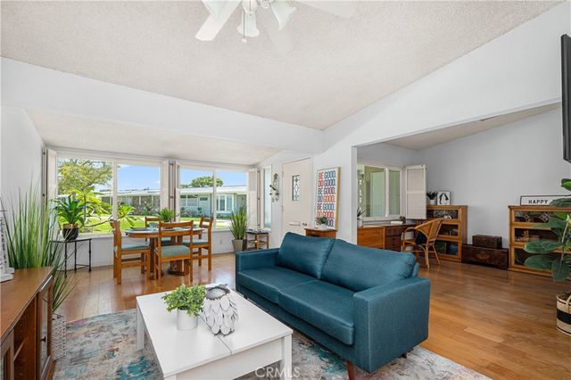 1522 Merion Way E 33J, Seal Beach, CA 90740