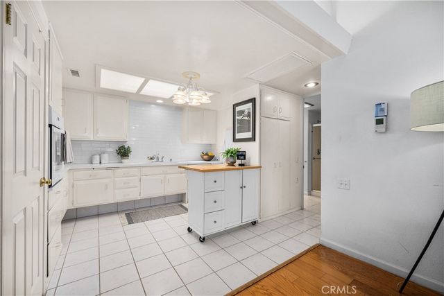 1522 Merion Way E 33J, Seal Beach, CA 90740