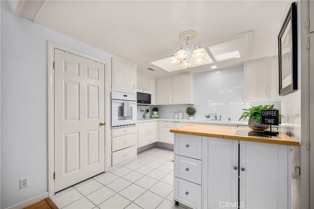 1522 Merion Way E 33J, Seal Beach, CA 90740