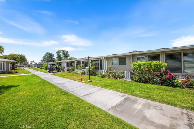 1522 Merion Way E 33J, Seal Beach, CA 90740