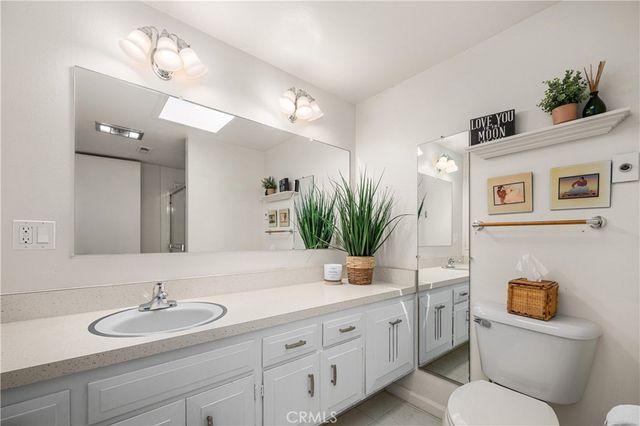 1522 Merion Way E 33J, Seal Beach, CA 90740