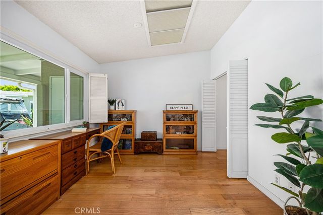 1522 Merion Way E 33J, Seal Beach, CA 90740
