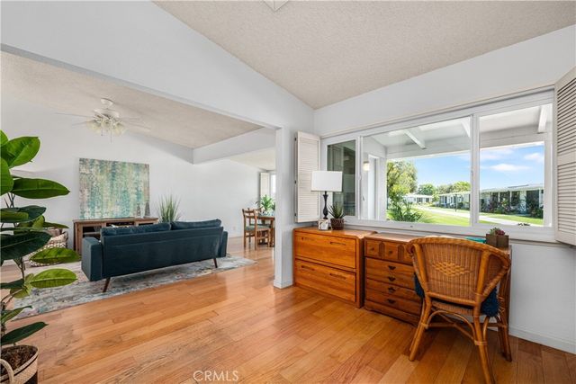 1522 Merion Way E 33J, Seal Beach, CA 90740
