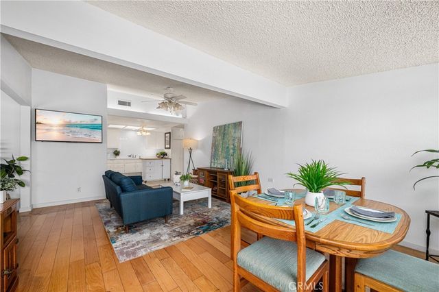 1522 Merion Way E 33J, Seal Beach, CA 90740