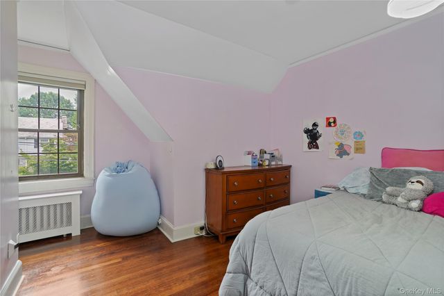 8 Ritchey Place, White Plains, NY 10605