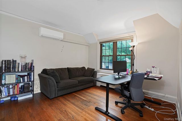 8 Ritchey Place, White Plains, NY 10605