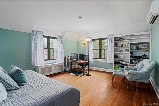 8 Ritchey Place, White Plains, NY 10605