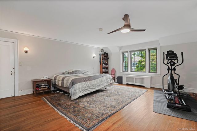8 Ritchey Place, White Plains, NY 10605