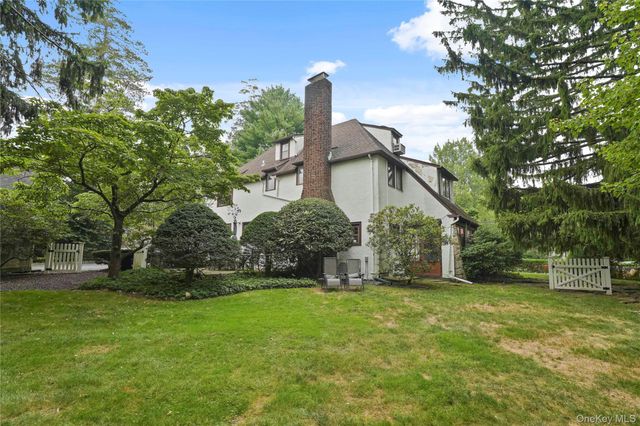 8 Ritchey Place, White Plains, NY 10605