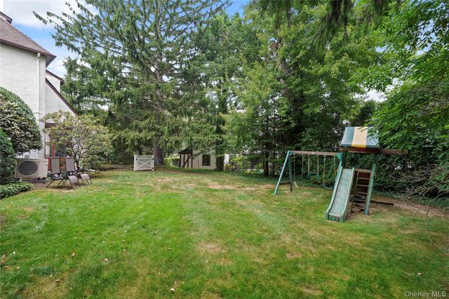 8 Ritchey Place, White Plains, NY 10605