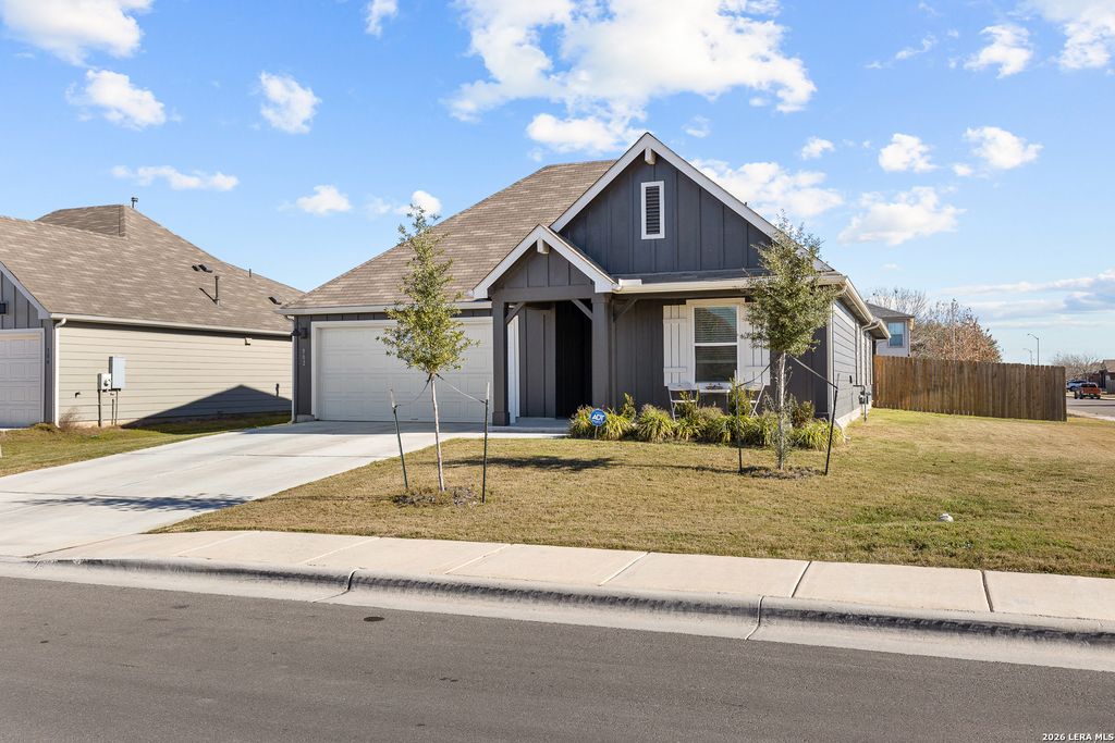 302 N Richland, Lockhart, TX 78644