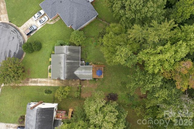 8536 Woodford Bridge Drive, Charlotte, NC 28216