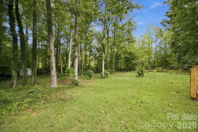 8536 Woodford Bridge Drive, Charlotte, NC 28216
