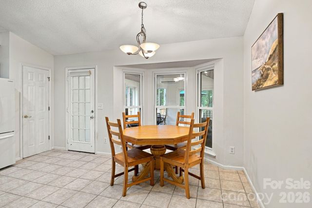 8536 Woodford Bridge Drive, Charlotte, NC 28216