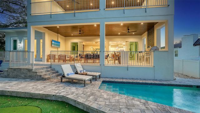 1537 SIESTA DRIVE, Sarasota, FL 34239