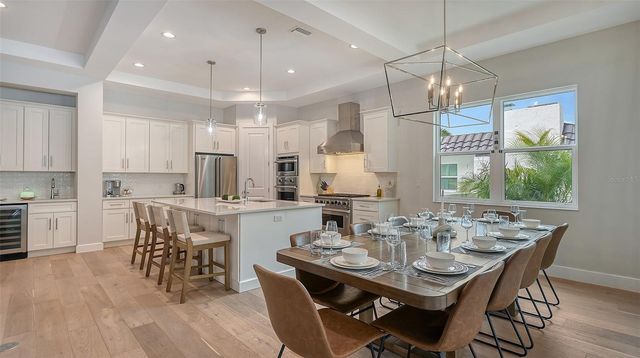 1537 SIESTA DRIVE, Sarasota, FL 34239