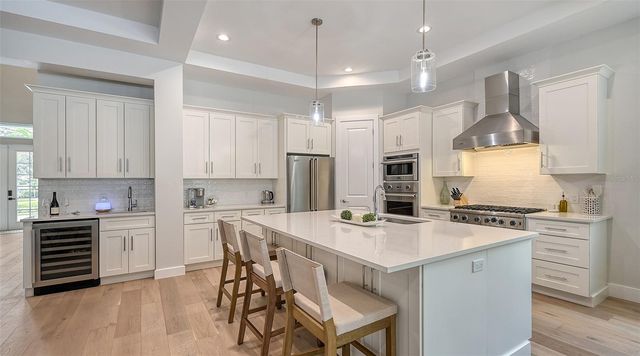1537 SIESTA DRIVE, Sarasota, FL 34239