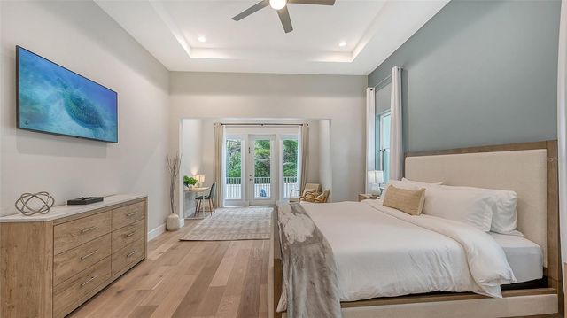 1537 SIESTA DRIVE, Sarasota, FL 34239