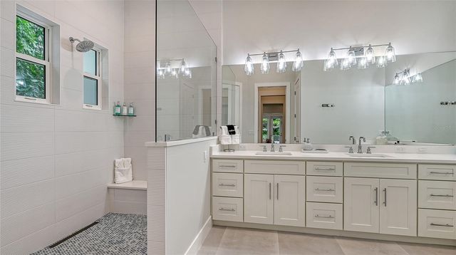 1537 SIESTA DRIVE, Sarasota, FL 34239