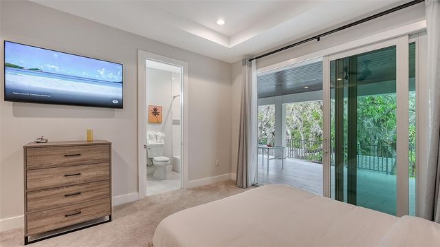 1537 SIESTA DRIVE, Sarasota, FL 34239