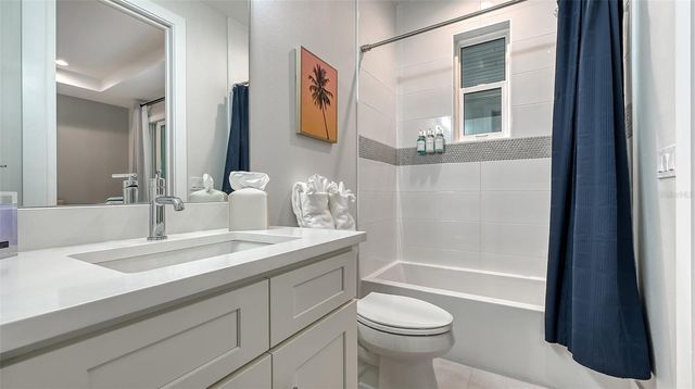 1537 SIESTA DRIVE, Sarasota, FL 34239