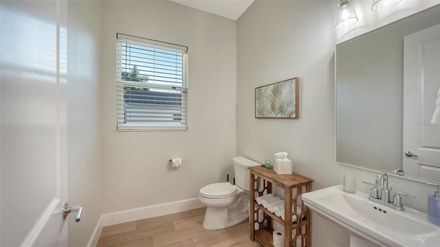 1537 SIESTA DRIVE, Sarasota, FL 34239