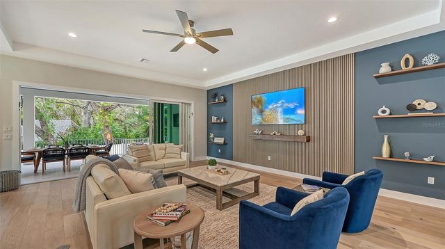 1537 SIESTA DRIVE, Sarasota, FL 34239