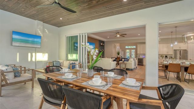 1537 SIESTA DRIVE, Sarasota, FL 34239