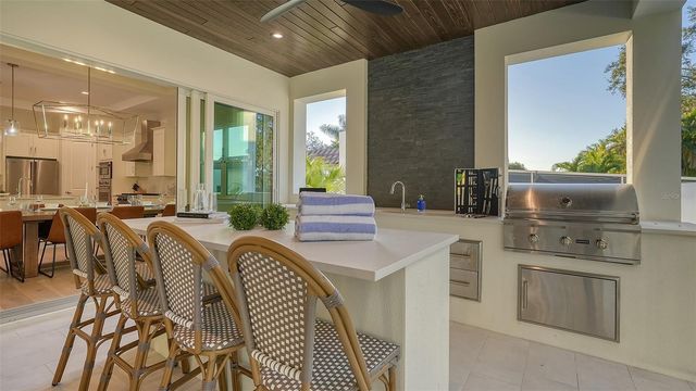 1537 SIESTA DRIVE, Sarasota, FL 34239