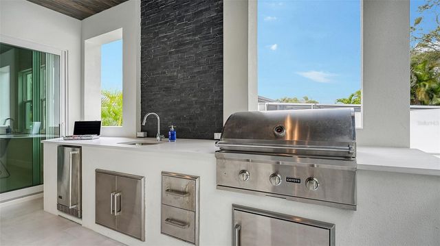 1537 SIESTA DRIVE, Sarasota, FL 34239