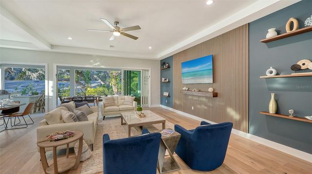 1537 SIESTA DRIVE, Sarasota, FL 34239