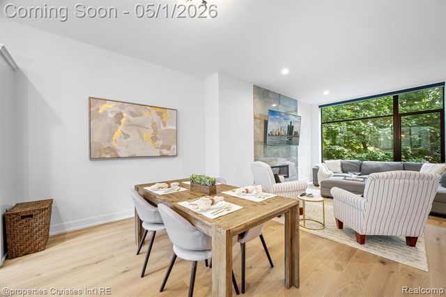 108 N Center Cove, Northville, MI 48167