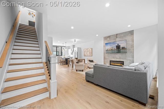 108 N Center Cove, Northville, MI 48167