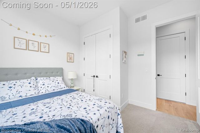 108 N Center Cove, Northville, MI 48167