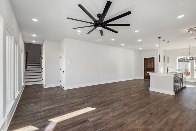 8430 Grandview Street, Houston, TX 77051
