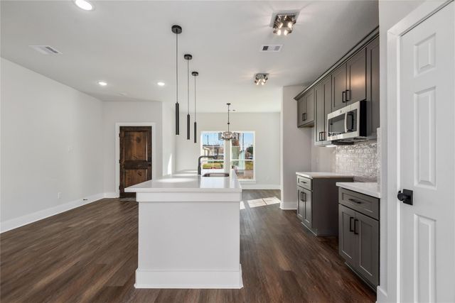 8430 Grandview Street, Houston, TX 77051