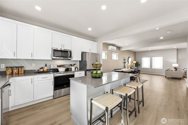 1106 138th Place SW, Lynnwood, WA 98087