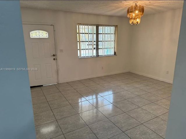 9021 SW 30th Ter, Miami, FL 33165