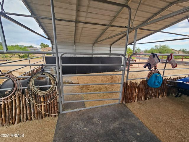 23300 W Mule Deer Lane 2, Congress, AZ 85332