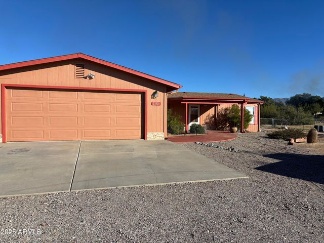 23300 W Mule Deer Lane 2, Congress, AZ 85332