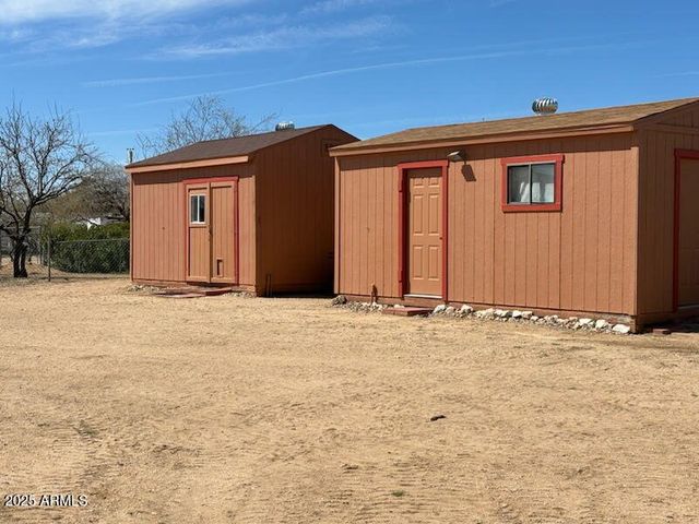 23300 W Mule Deer Lane 2, Congress, AZ 85332