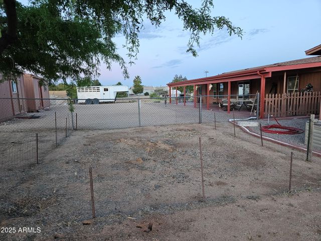 23300 W Mule Deer Lane 2, Congress, AZ 85332