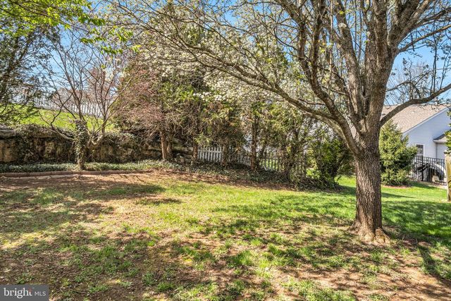 25 GREENFIELD DRIVE, Carlisle, PA 17015
